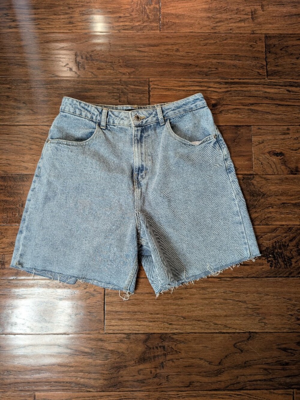 Pretty Little Thing Cut Off Denim Shorts Size 6